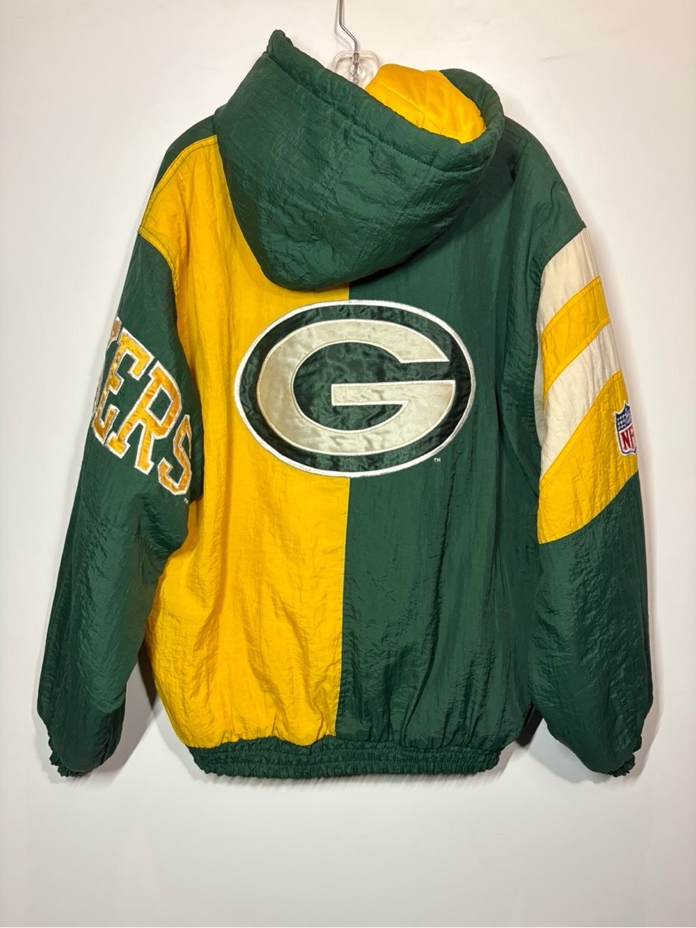 Vintage 90s NFL Green Bay Packers Hooded Puffer Jacket